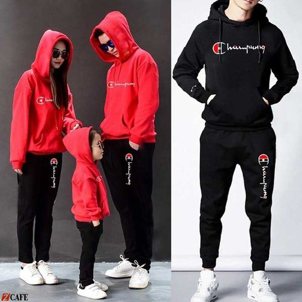 Áo hoodie đồng phục gia đình chất liệu cao cấp với tone đỏ đen cá tính (Ảnh: Internet) 