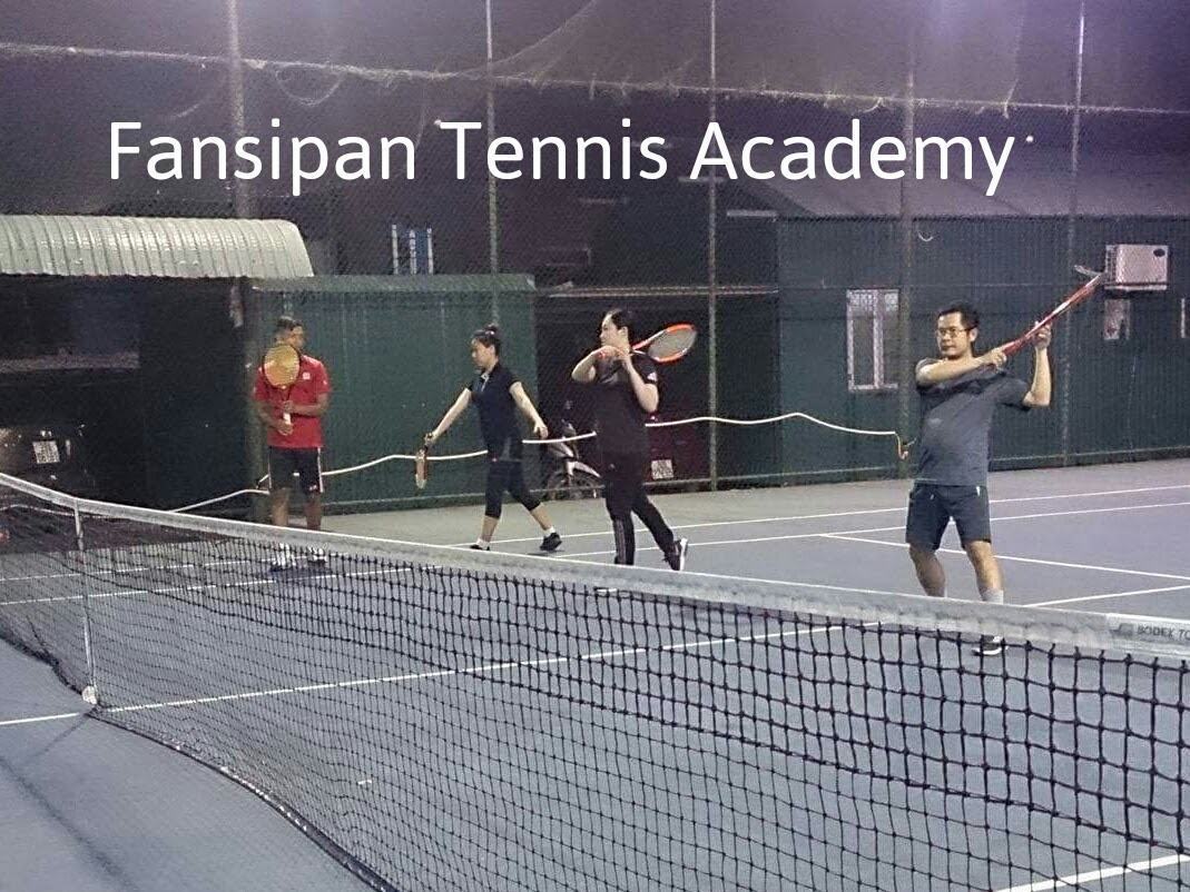 lop-day-hoc-danh-tennis-co-ban---fansipan-tennis-academy