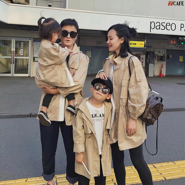 Áo khoác gia đình dáng dài được may bằng vải kaki màu be thời trang thích hợp đi dạo phố, đi du lịch (Ảnh: Internet)