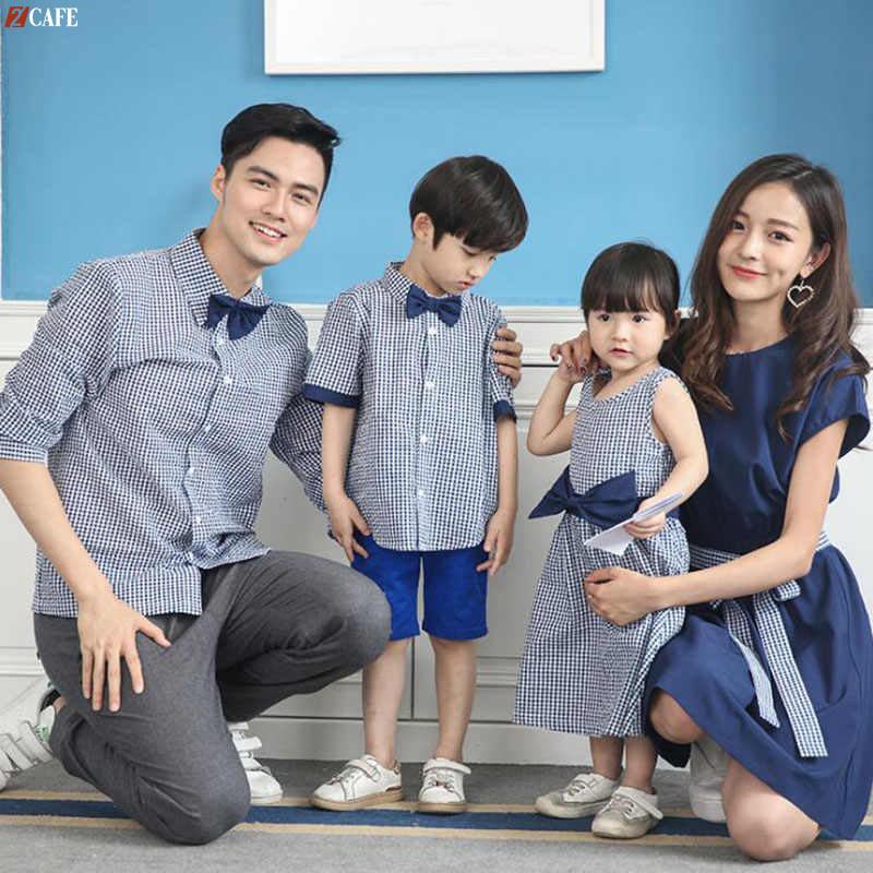 Bố và con trai mạnh mẽ, nam tính, mẹ và con gái nữ tính trong set áo sơ mi màu xanh xám đáng yêu (Ảnh: Internet)