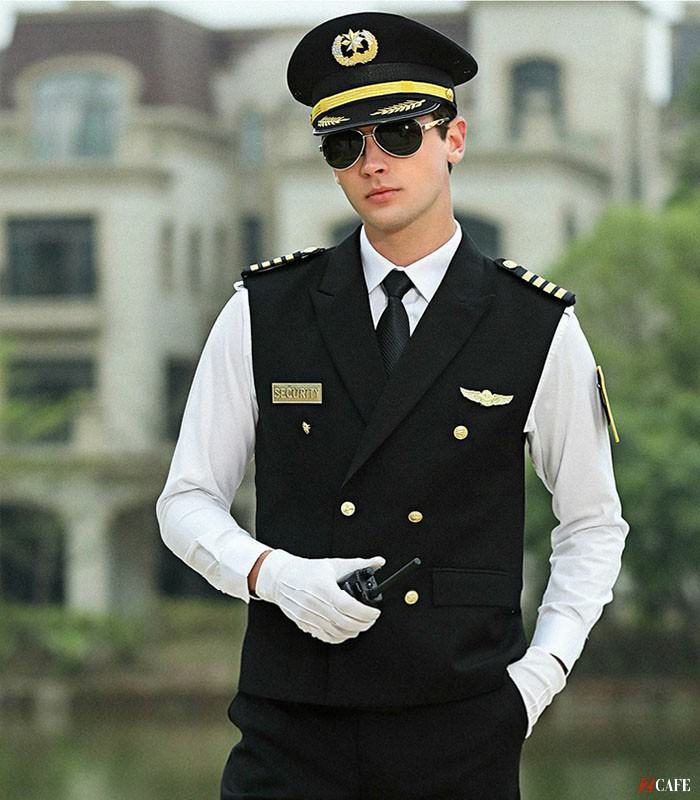 Tham khảo kiểu dáng đồng phục bảo vệ màu trắng tại công ty đồng phục Phương Thảo (Ảnh: Internet)