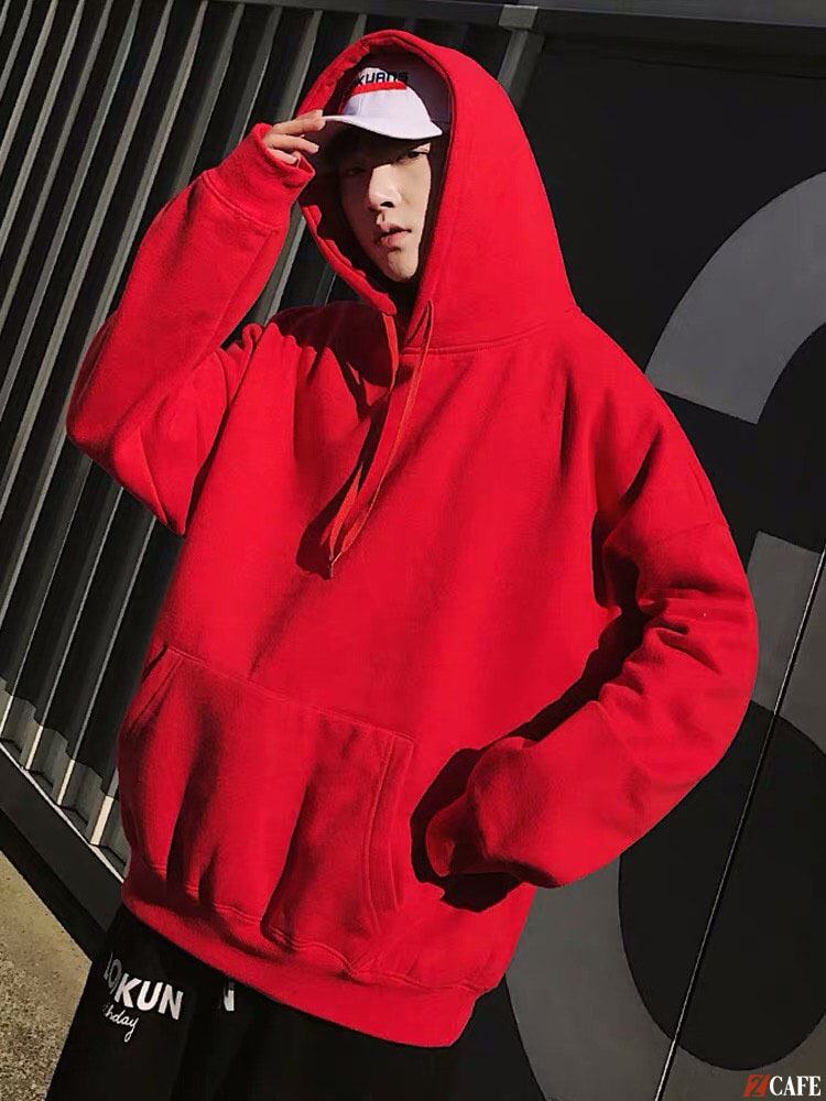 Áo lớp đỏ dáng hoodie sưởi ấm mùa đông giá rét (Ảnh: Internet) 
